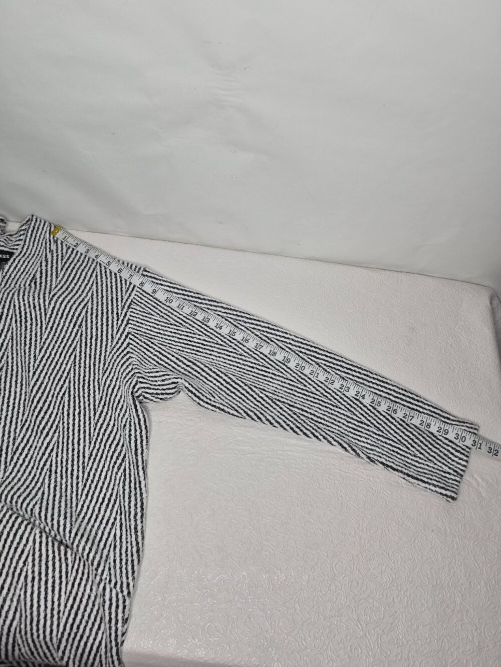 Express Womens XL Long Sleeve Open Cardigan Duster Overcoat Black White Striped - Picture 15 of 15